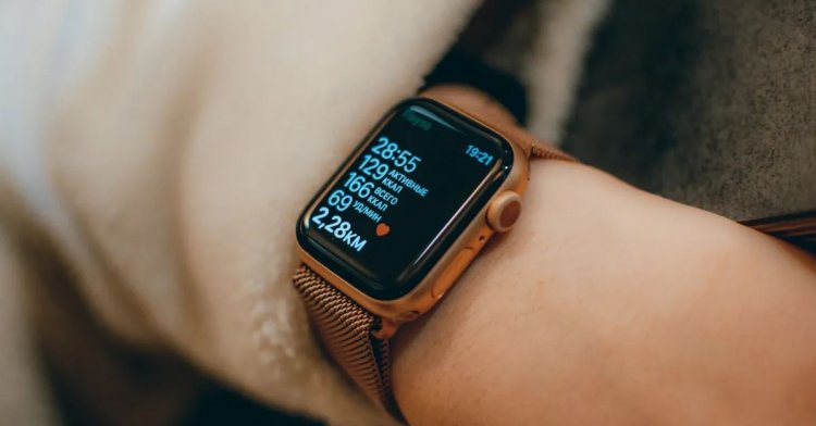 The Government of India has issued a warning to Apple Watch users about phishing and hacking.